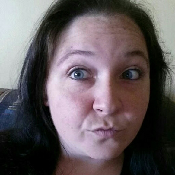 Profile Picture of Misty Pruitt (@dawnmisty45) on Poshmark
