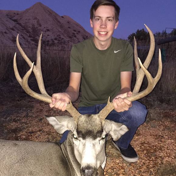 Gavin Sidener - Poshmark Profile Picture of Gavin Sidener (@gavin8597) on Poshmark