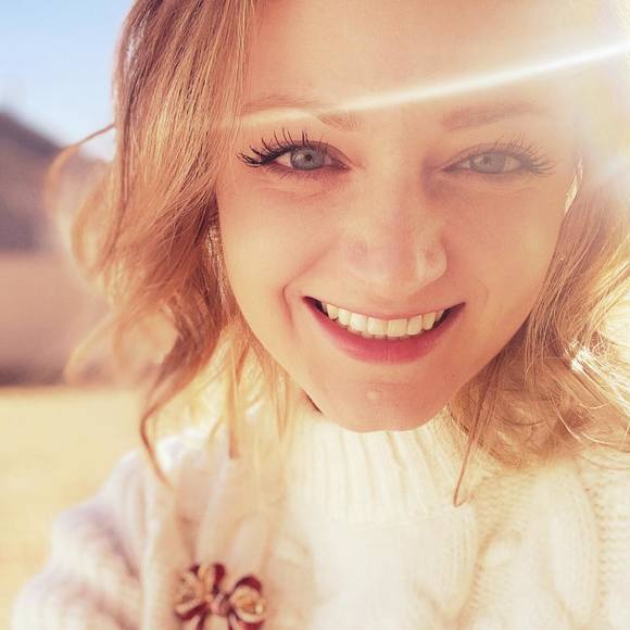 Profile Picture of Skye Chapman (@skybird3) on Poshmark