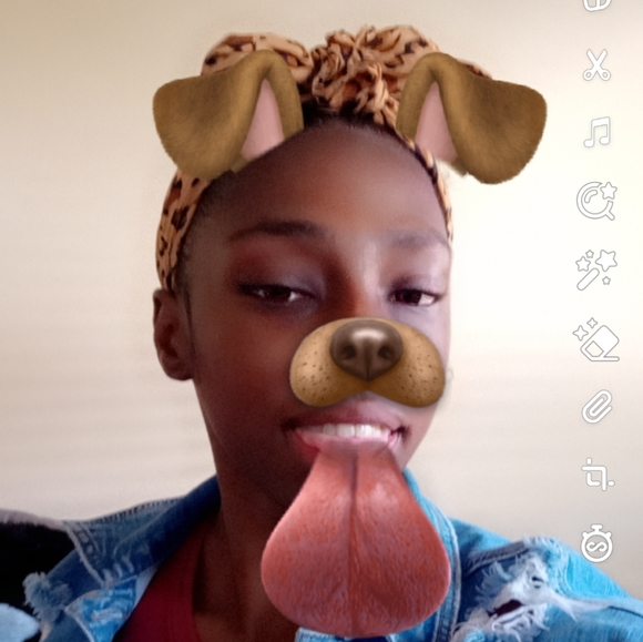 Profile Picture of Tatiyana Wyrick (@tatiyanawyri899) on Poshmark