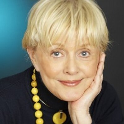 Profile Picture of Lorna Arnold (@lornaarnold) on Twitter