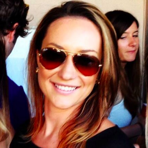 Profile Picture of Alexandra Shapiro (@ashapiro6054) on Poshmark