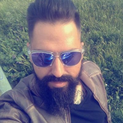 Profile Picture of Tu Amante Bandido (@Rillero2) on Twitter