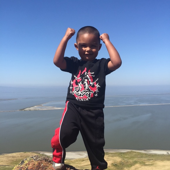 Profile Picture of Alex Mosqueda (@nickerson2216) on Poshmark