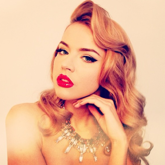 Profile Picture of Azemina Ljujkovic (@minastyle) on Poshmark