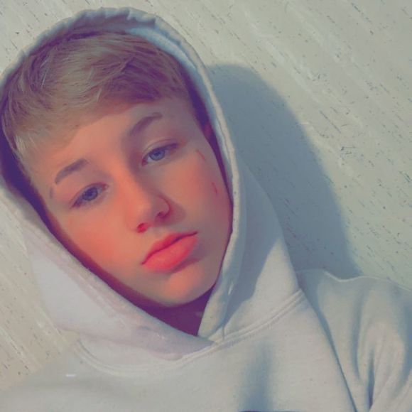 Profile Picture of Chris Corbin (@chriscorbin332) on Poshmark