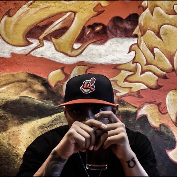 Profile Picture of Aaron Raya (@airbreezyy_) on Poshmark