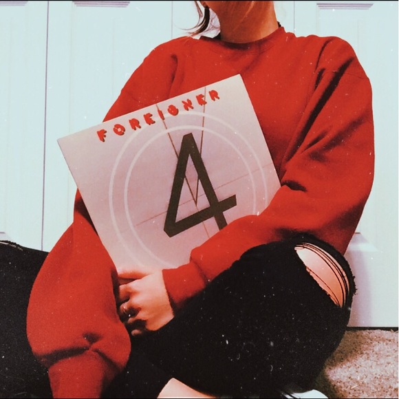 Profile Picture of Alexis Hewett (@alexishewett414) on Poshmark