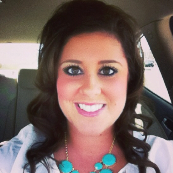 Profile Picture of Kayla Borne (@kaybo09) on Poshmark