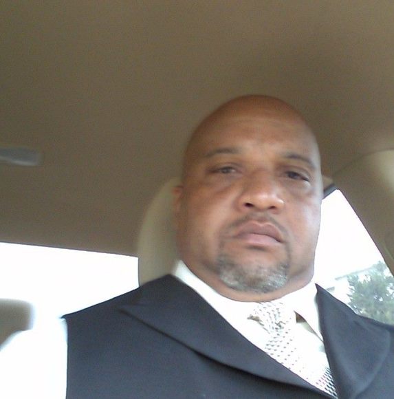 Profile Picture of Peter Braithwaite (@lesterb137) on Poshmark