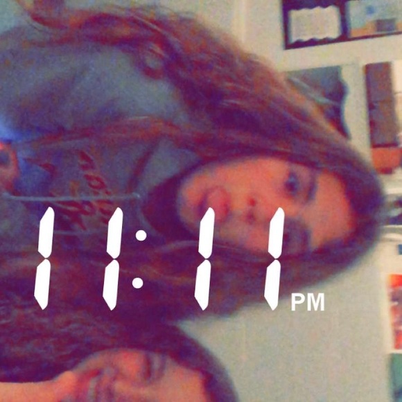 Profile Picture of Izzie Polinko (@izziepolinko) on Poshmark