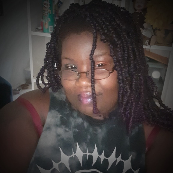 Jalisa White - Poshmark Profile Picture of Jalisa White (@babygirl_2005) on Poshmark