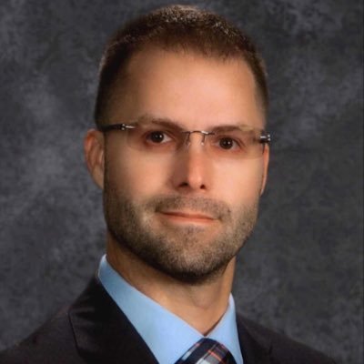 Profile Picture of Raymond J. Schmidt (@RaymondJSchmidt) on Twitter