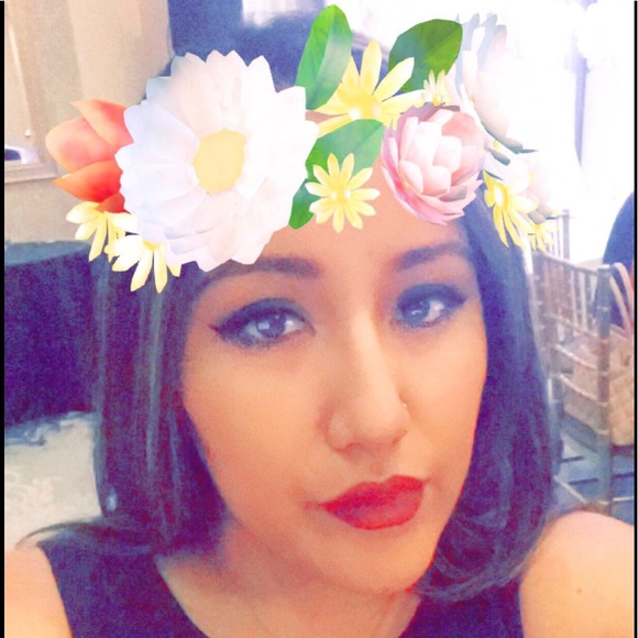 Profile Picture of Helen Chiriboga (@lostangel1020) on Poshmark