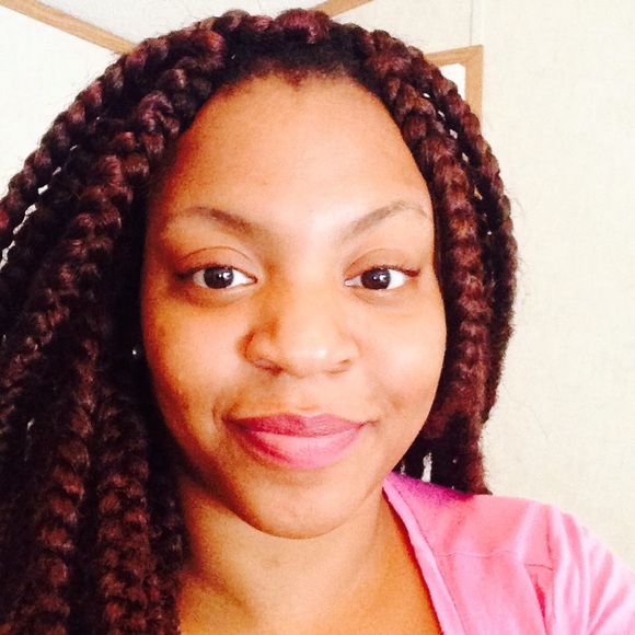 Profile Picture of Sharon Sayles (@ssayles28) on Poshmark