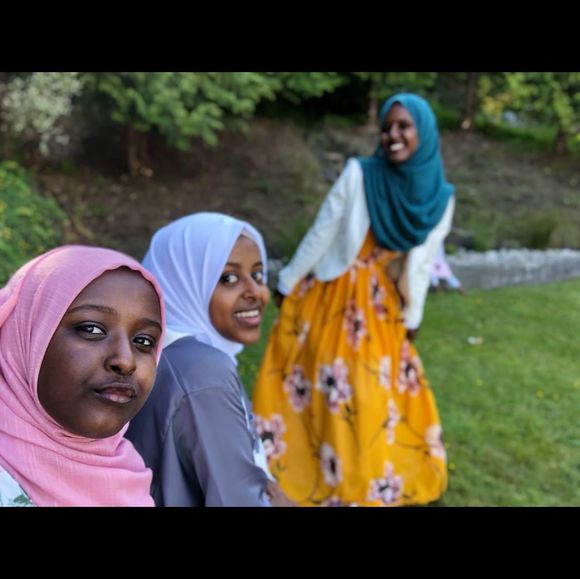 Profile Picture of Samia Eltom (@samiaeltom3) on Poshmark