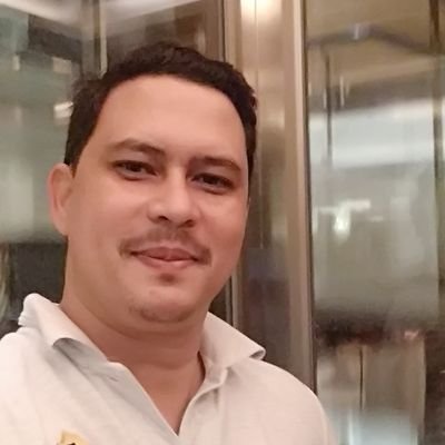 Profile Picture of Victor C Mckertich (@MckerVictor) on Twitter