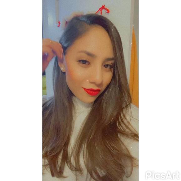 Profile Picture of Nancy Hervert (@nancyhervert) on Poshmark