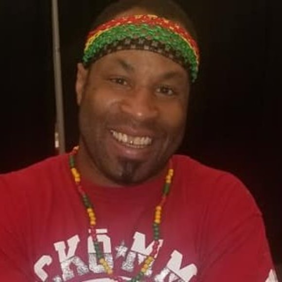 Profile Picture of Keith Bryant (@trees_twin) on Poshmark