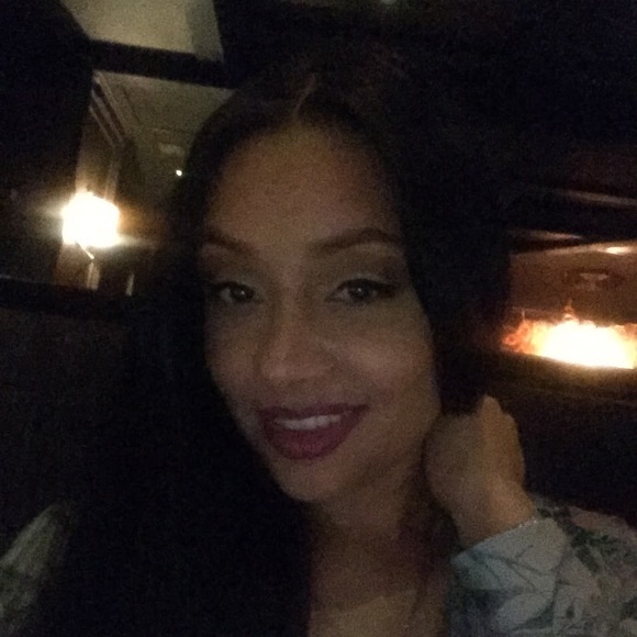 Profile Picture of Monet Cowser (@monetcowser) on Poshmark
