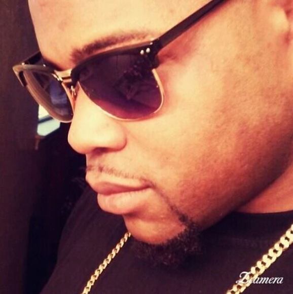 Profile Picture of Davarus Moore (@davarus1989) on Poshmark