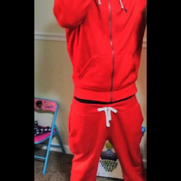 Profile Picture of Jermaine Foster (@flyjermaine) on Poshmark