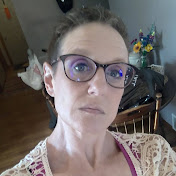 Profile Picture of Julie S. Paschold (@jpaschold) on Youtube