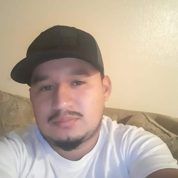 Profile Picture of Erick Erick (@archagaeric) on Poshmark