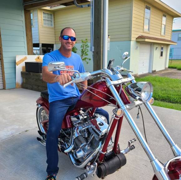 Profile Picture of Jason Lofton (@loftonjason76) on Poshmark