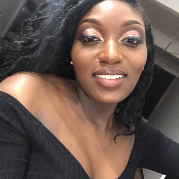 Profile Picture of Symone Scott m. (@symone181) on Poshmark