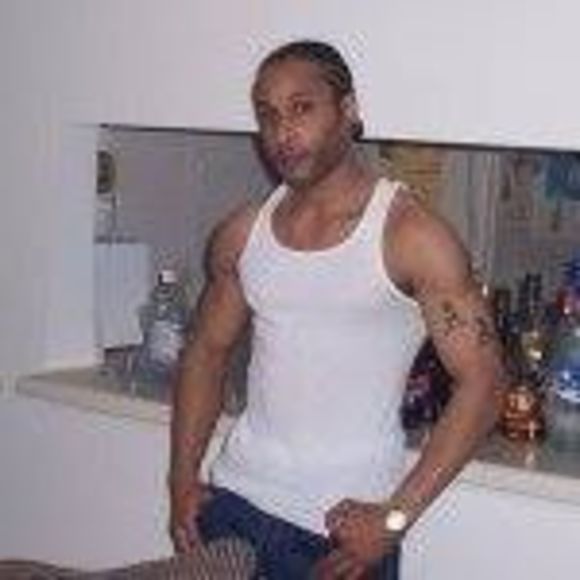 Profile Picture of Aaron Leach (@aaronleach) on Poshmark