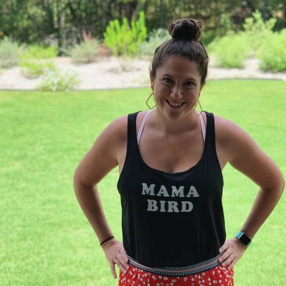 Profile Picture of Robin Schuler (@robinsnestmktg) on Poshmark