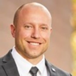 Profile Picture of Erik Parrish (@MedicalCFO) on Twitter