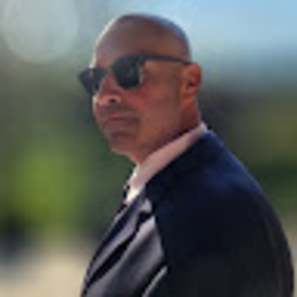 Profile Picture of Chris Gigliotti (@chrisrgigliotti) on Poshmark