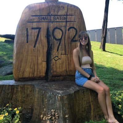 Profile Picture of Ella Moore (@ellamoore97) on Twitter