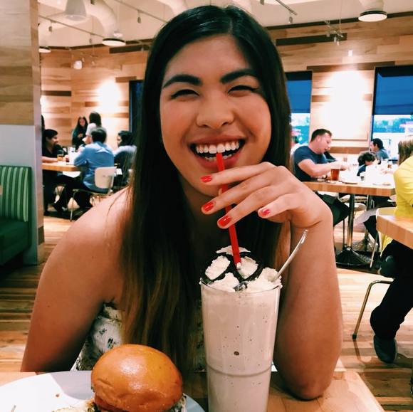 Profile Picture of Ivana Tang (@curlz_blazers) on Poshmark