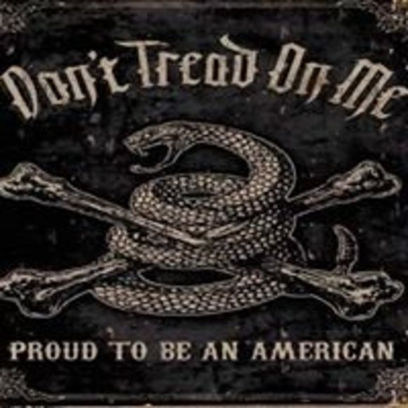 Profile Picture of Chris Coffman (@chriscoffman255) on Poshmark