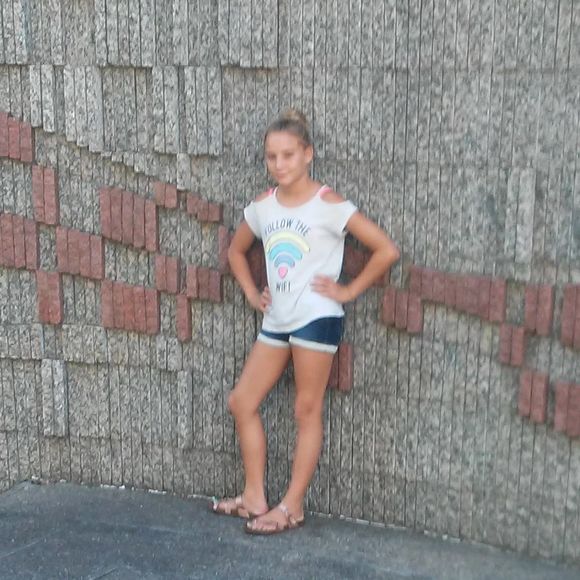 Destany Matura - Poshmark Profile Picture of Destany Matura (@destanymatura) on Poshmark