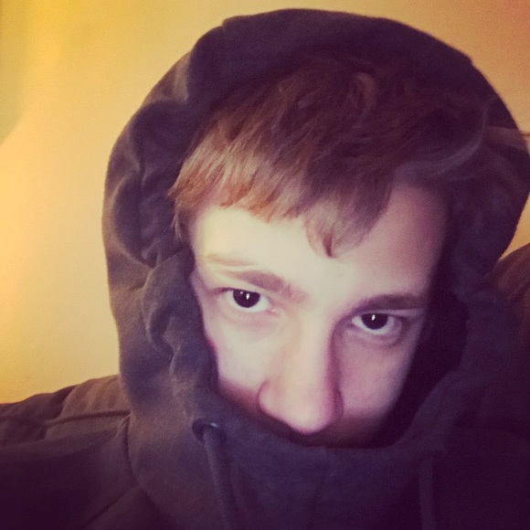 Profile Picture of Sean Fleck (@khaosskidd) on Poshmark