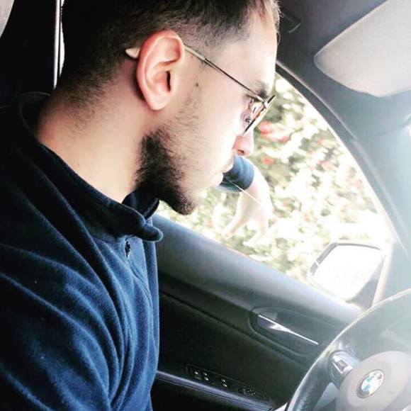 Profile Picture of Ayman Badiri (@aymanbadiri) on Poshmark