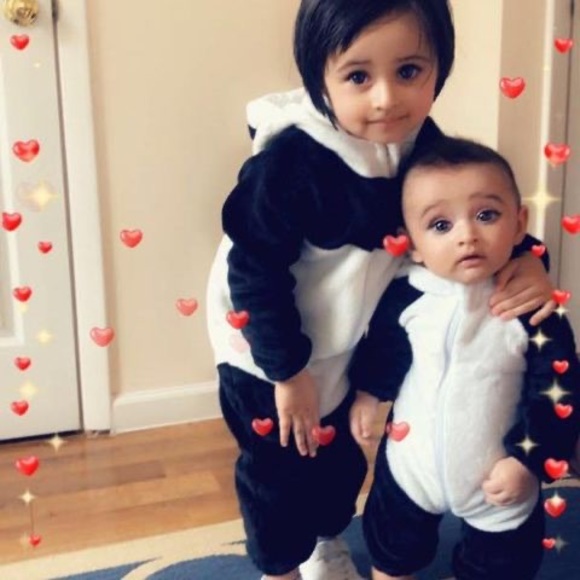 Profile Picture of Zabi Hakimi (@zabihakimi) on Poshmark