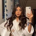 Profile Picture of   Aline Alves Live on TikTok (@alinealvesy) on Tiktok