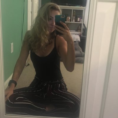 Profile Photo of Emily (@emilyy_schaffer) on Twitter