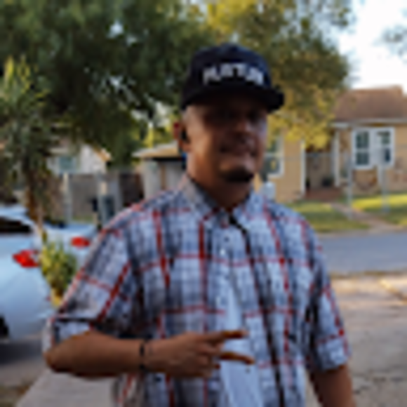 Mark Nuñez - Poshmark Profile Picture of Mark Nuñez (@marknunez794) on Poshmark