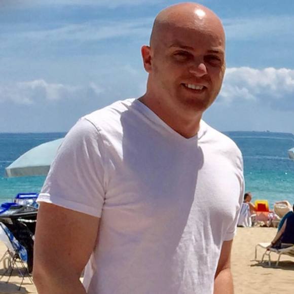 Profile Picture of Louis Aurrichio (@la92ex) on Poshmark