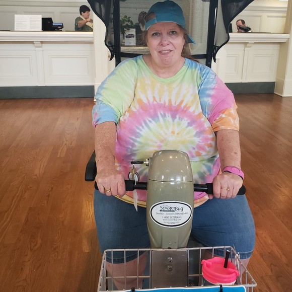 Profile Picture of Cynthia Karras (@cindykarras) on Poshmark