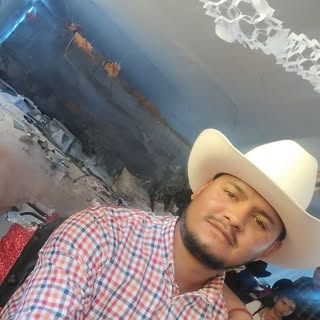 Profile Picture of Mauricio Almendarez (@almendarez.mauricio) on Instagram