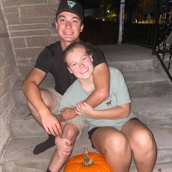 Profile Picture of Jason Marquez (@jayy34) on Poshmark