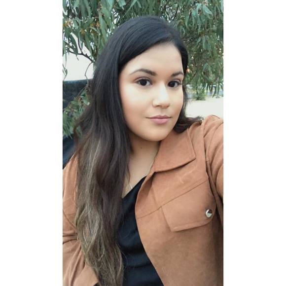 Profile Picture of Fatima Jimenez (@jimz89) on Poshmark