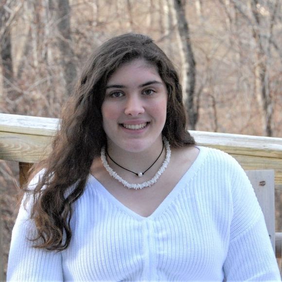 Profile Picture of Heather Petersen boehme (@hpb1121) on Poshmark